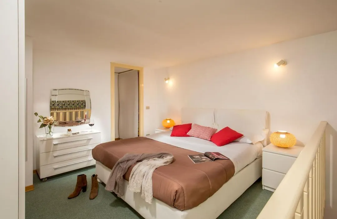 Navona White Apartment-1